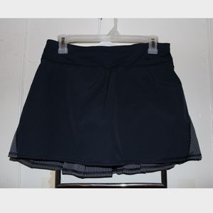 lululemon Ruffle Skort in Navy Size 6 Tall